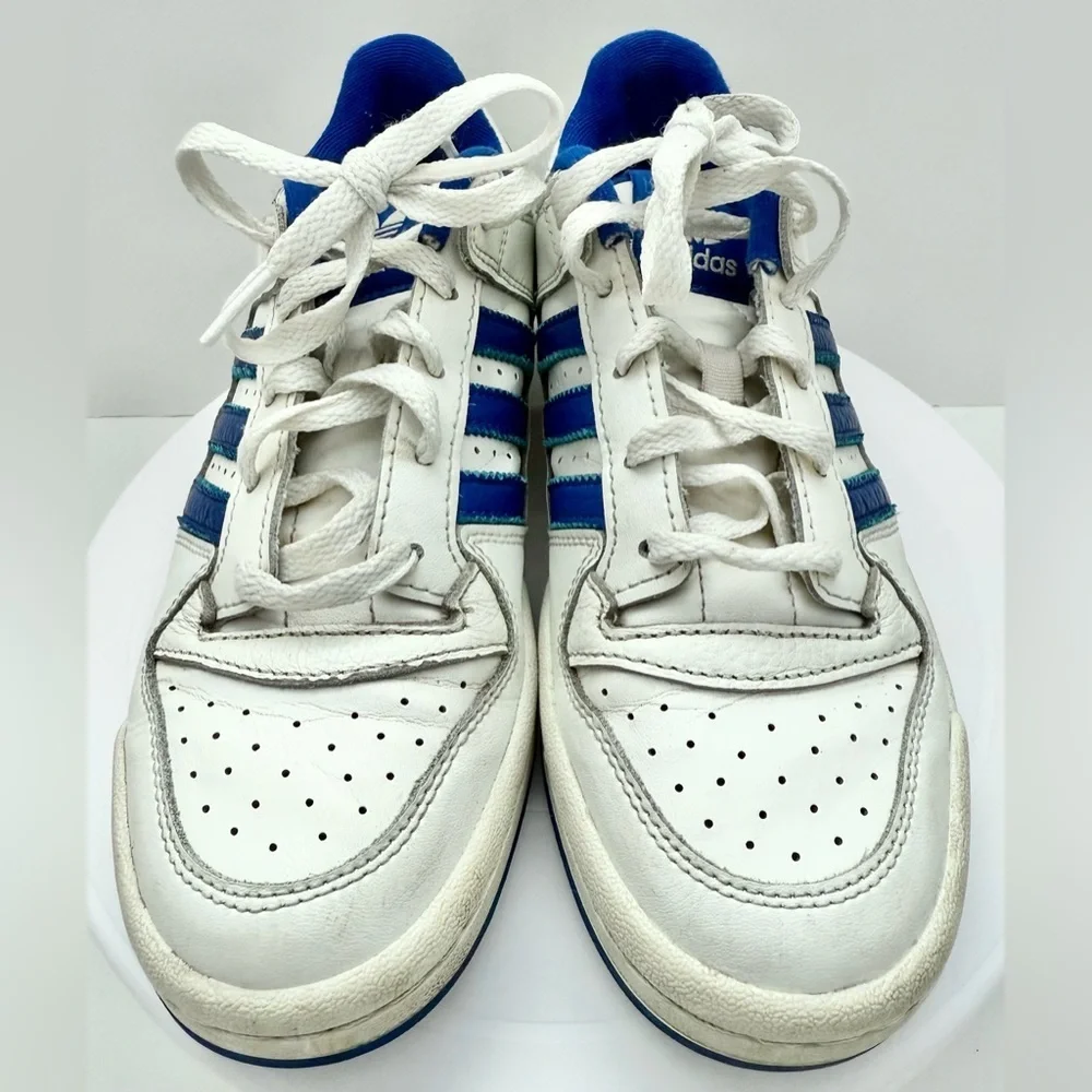 Adidas Kids White and Navy Sneakers -Size 5 - Picture 2 of 10